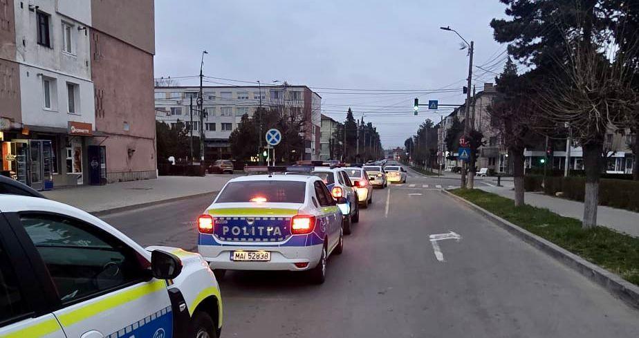 Onesti Tanara de 17 ani fara permis implicata intr un accident in parcarea unui magazin