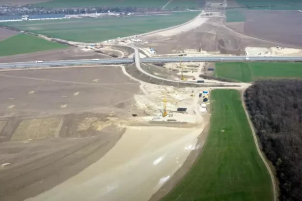 Autostrada A7 Bacau Pascani nu va mai beneficia de finantare din grantul PNRR Fondurile vor fi redirectionate catre proiecte feroviare