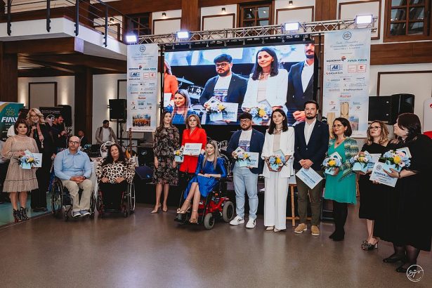 Bacau omagaza excelenta Gala Premiilor Comunitatii Bacauane 2026 Gala performantei de nota 10 pe 21 mai