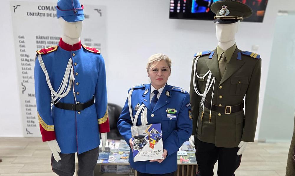 Colonelul Luiza Rotaru intre istorie expozitie si albumul celor 175 de ani ai Jandarmeriei Romane