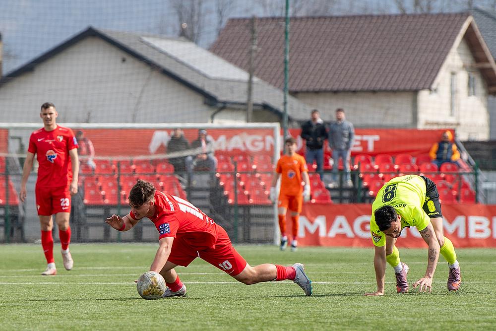 Fotbal Liga 2 FC Bacau infranta la Risita