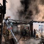 Incendiu la doua case din Asau stins de pompierii din Bacau