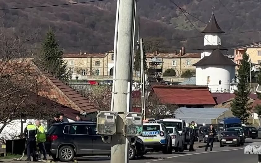 Motociclist ranit intr un accident de circulatie pe DN12A in Targu Ocna