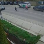Podul Turcului Un politist si o studenta la medicina au salvat un copil de 4 ani dupa un accident de circulatie