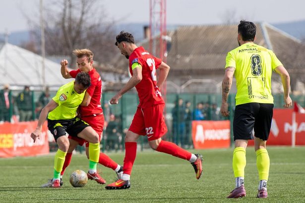 fotbal liga 2 csm resita fc bacau derby ul grupei b din play out
