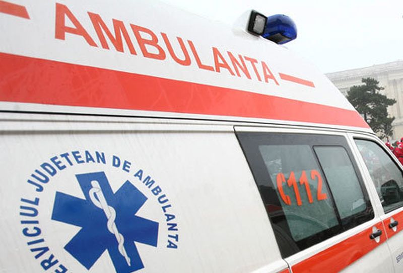 motociclist in stop cardiac si respirator dupa un accident pe calea republicii