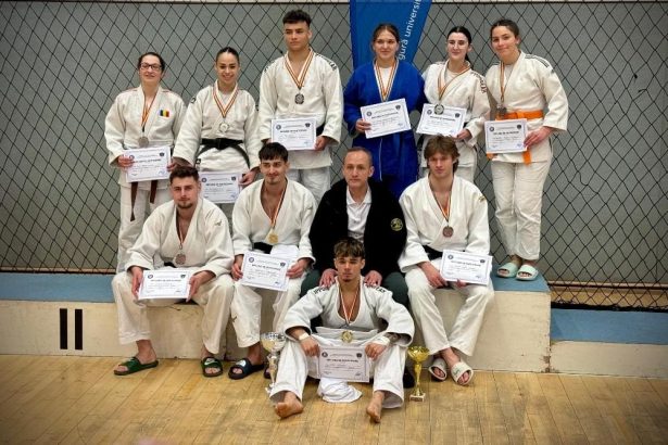 rezultate remarcabile pentru universitatea vasile alecsandri din bacau la campionatul national universitar de judo