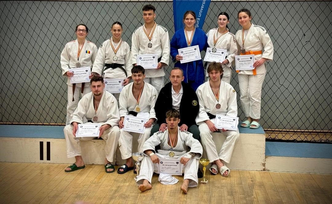rezultate remarcabile pentru universitatea vasile alecsandri din bacau la campionatul national universitar de judo