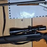 suspect de braconaj prins de jandarmi in timpul unei patrule intre dofteana si darmanesti