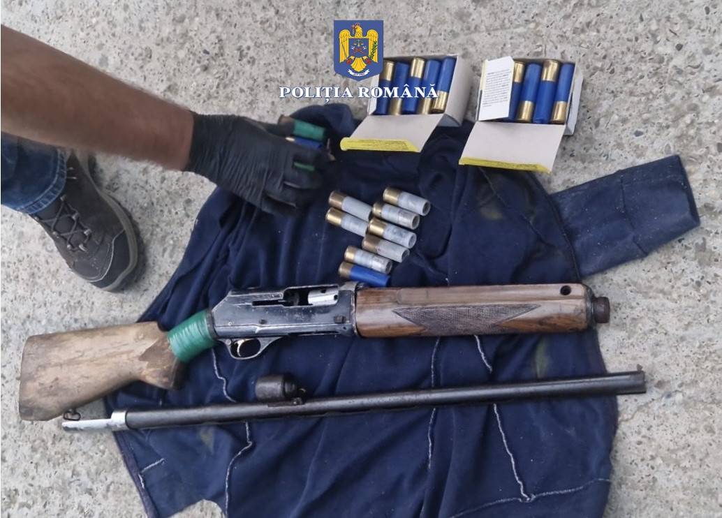 17 arme 13 tone de pesticide si un kilogram de mercur confiscate de politistii din Bacau in ultimele sase luni