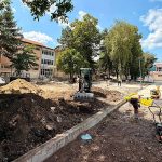 Curtea Colegiului Gheorghe Vranceanu din Bacau reinventata ca un spatiu modern pentru sport si relaxare Primarul anunta finalizarea imminenta a lucrarilor