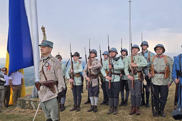Eroii de la Cosna omagiazti prin ceremonii militare si religioase