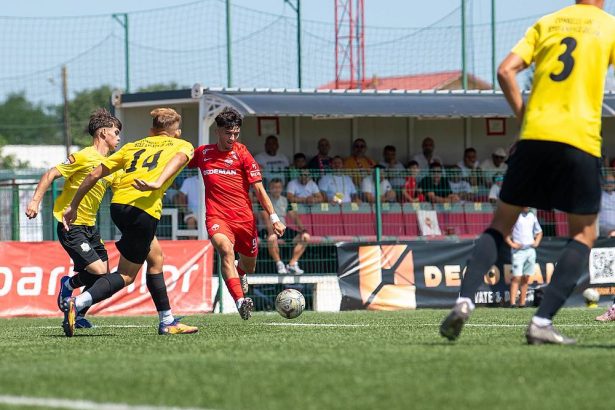 Fotbal Liga 2 FC Bacau invinsa de Popesti Leordeni