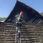 Incendiu devastator la o locuinta din comuna Pancesti Casa a fost complet distrusa