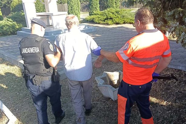 Jandarmii din Bacau au intervenit pentru a salva un biciclist cazut in Letea Veche
