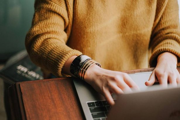 Laptopul care aproape ca iti preia munca cum sa alegi un model potrivit pentru stilul de viata de astazi