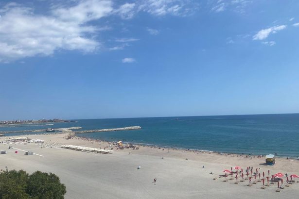 O panorama de vacanta din Costinesti