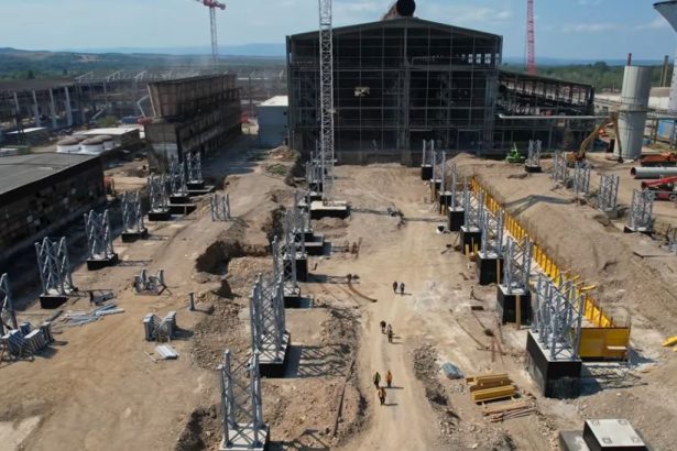 Proiectul noului laminor al lui Umbrrescu de la Oelu Rou progreseaza investitia va permite producerea anuala a 700000 de tone de otel