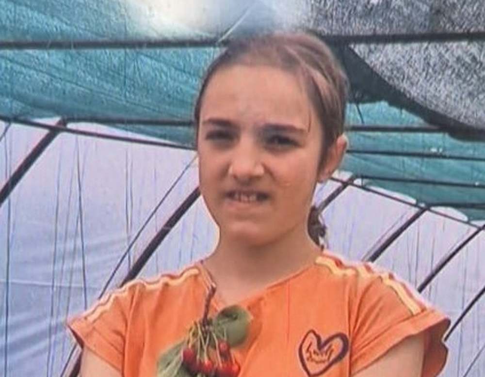 RO ALERT emis pentru cautarea unui fete de 12 ani disparute din Bacau