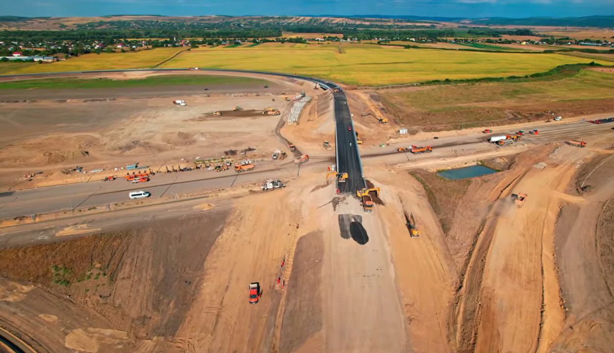 Racordarea Nodului Rutier Bacau Nord ia forma Stadiul lucrarilor pe Autostrada Moldovei
