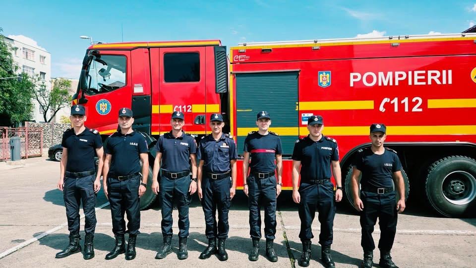 Sapte pompieri din Bacau sunt implicati in misiunea din Grecia pentru combaterea incendiilor de vegetaie