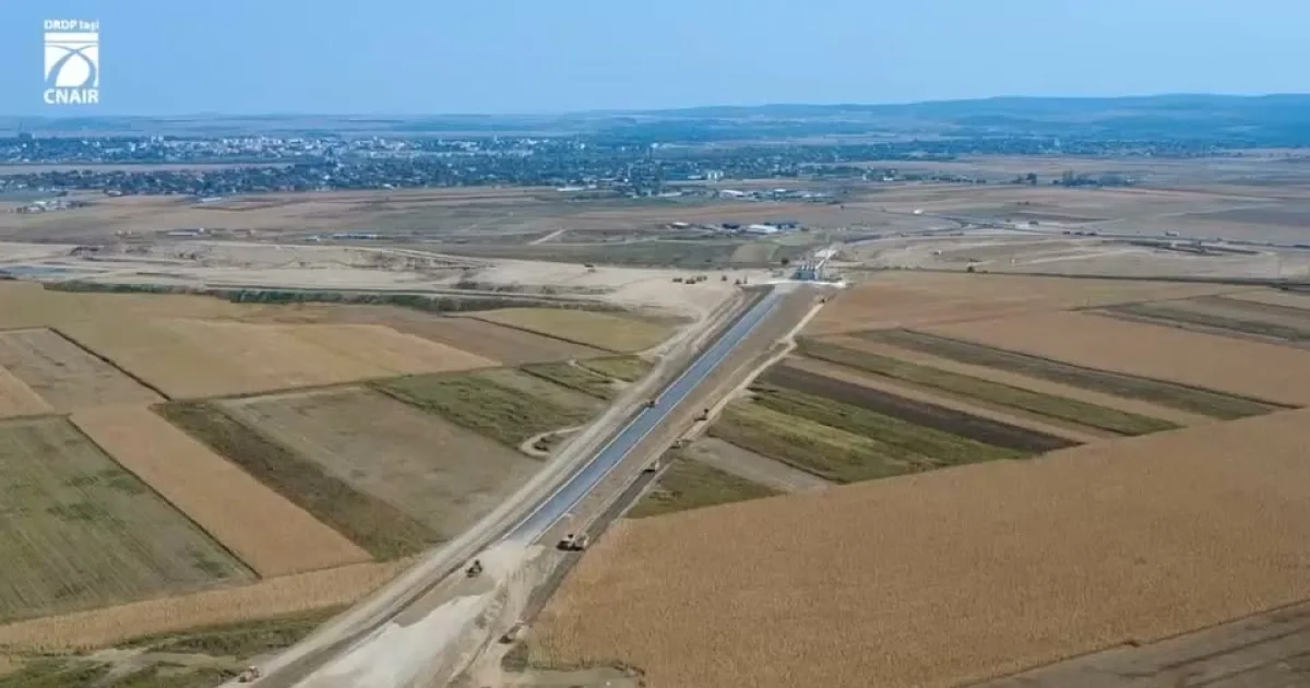 A7 Bacău – Pașcani: lucrările au trecut de 60%, cu peste 5.500 de muncitori