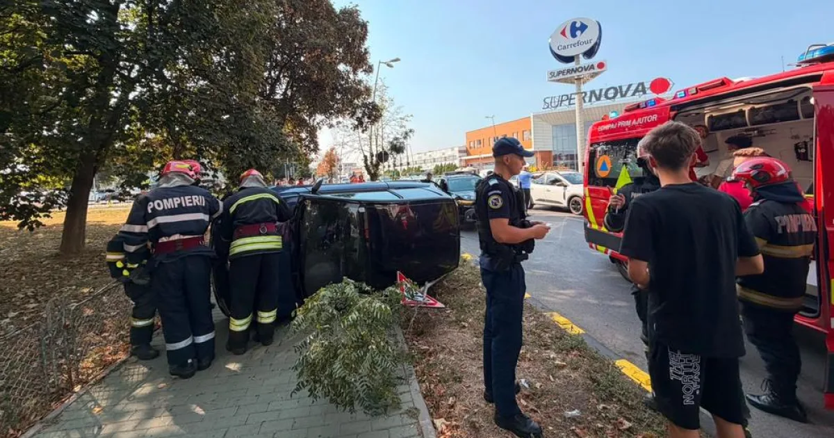 Doi tineri de 17 ani, răniți în accidentul de la Insula de Agrement din Bacău
