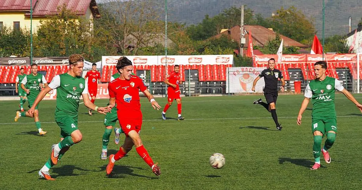 Fotbal/ Liga 3: Gabi Păun, din nou „dublă”, și o nouă victorie pentru FC Bacău 2