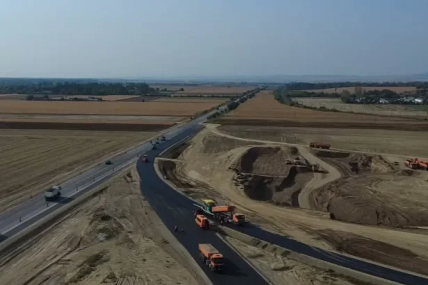 Nodul rutier Roman-Sud prinde contur pe A7 Bacău–Pașcani