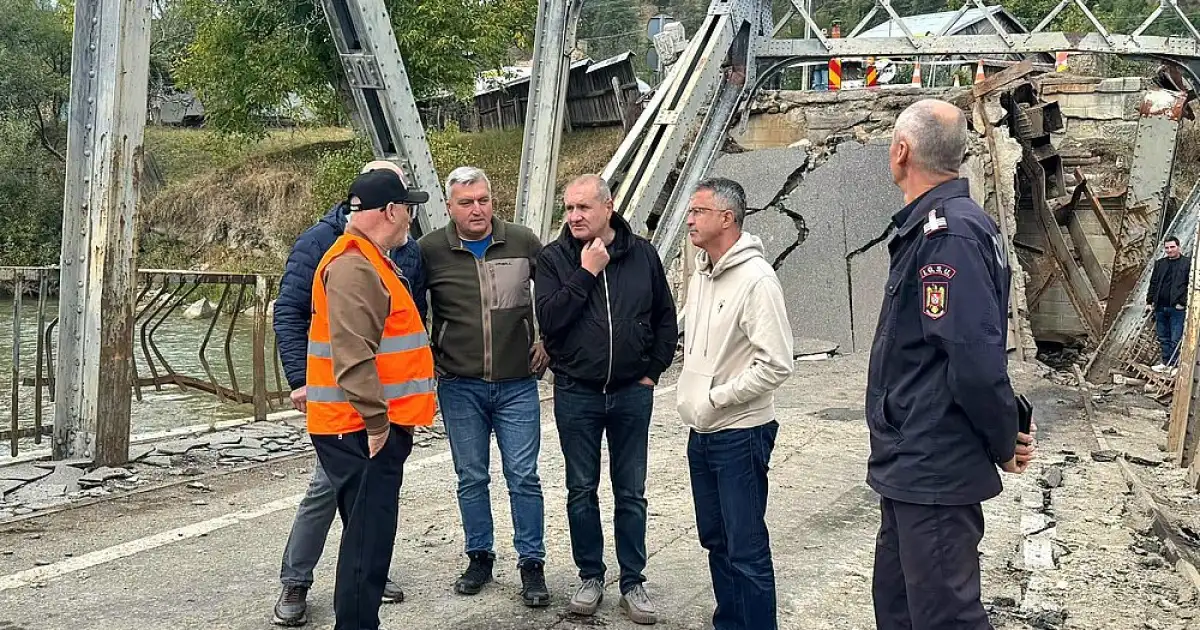 Podul provizoriu de la Ciobănuș, instalat în jurul datei de 20 octombrie