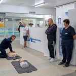 Băcăuanii, instruiți de pompieri să folosească defibrilatoarele în caz de stop cardiac