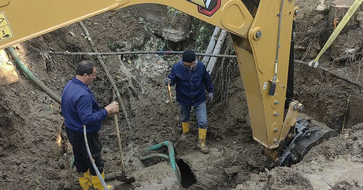Conducta Valea Uzului – Bacău este fisurată. Apa ar putea reveni în circa 24 de ore