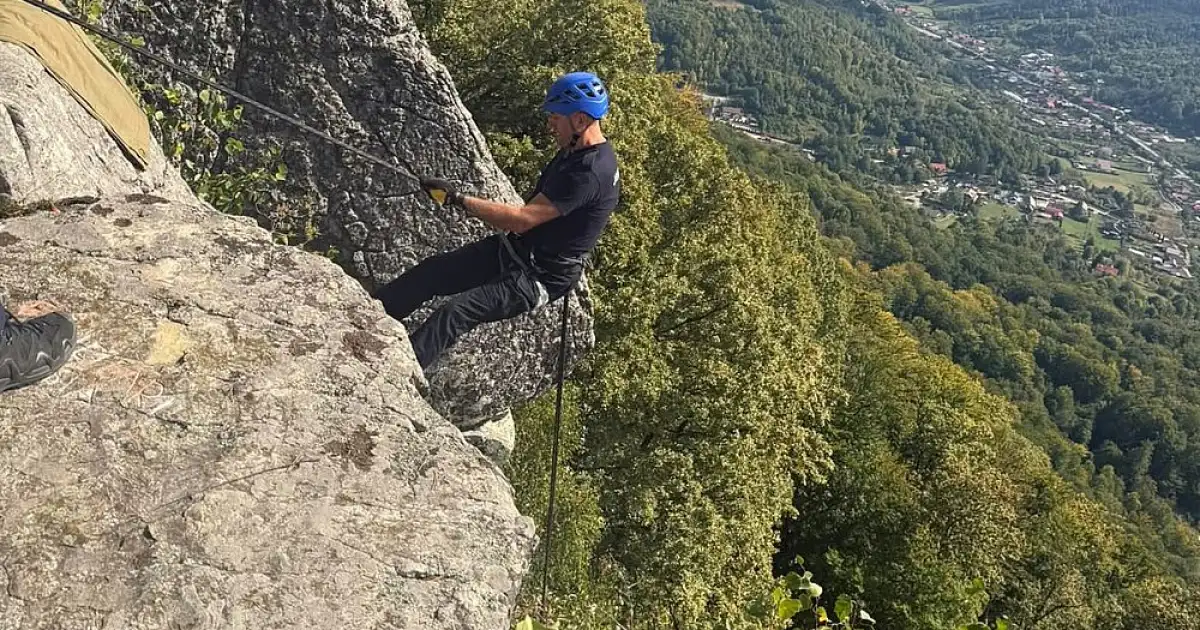 Jandarmii băcăuani, exercițiu în zona montană pentru salvarea a două persoane